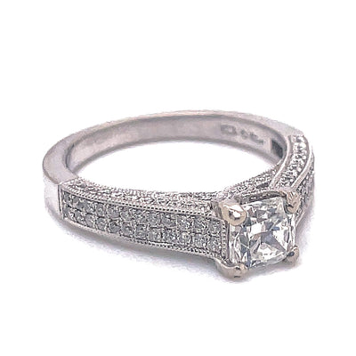 Square Semi Mountain Diamond Ring