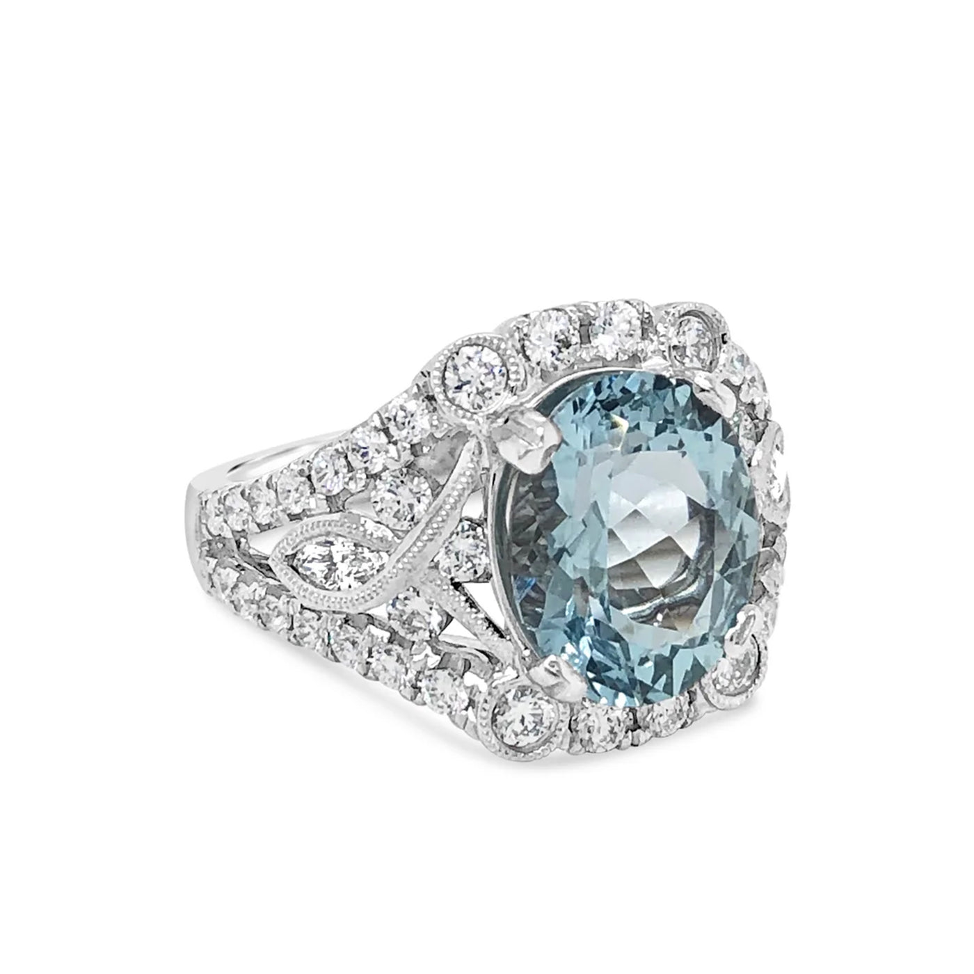 14kw Gold Aquamarine Diamond Ring